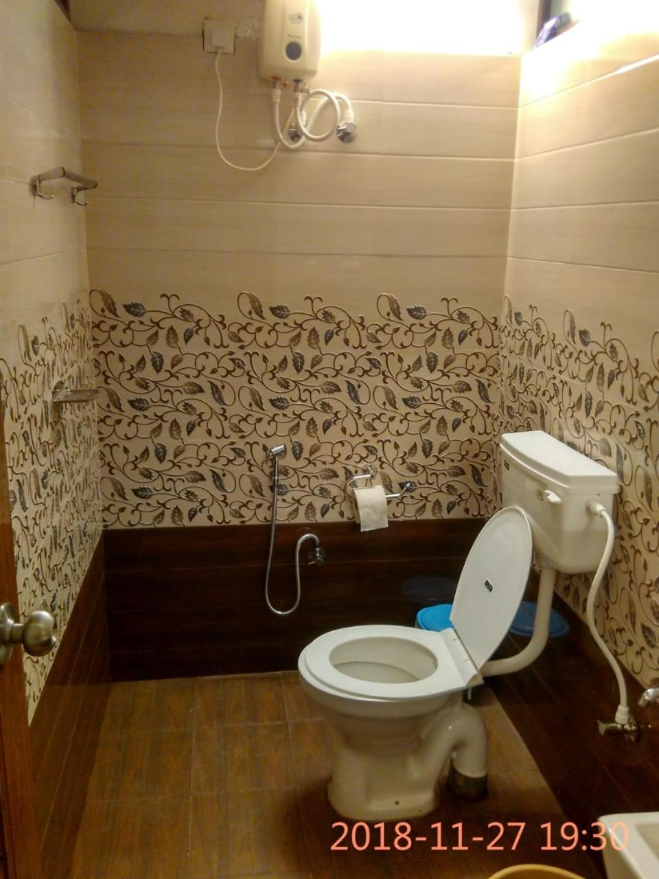 Piggy Hostel Varkala Eksteriør billede