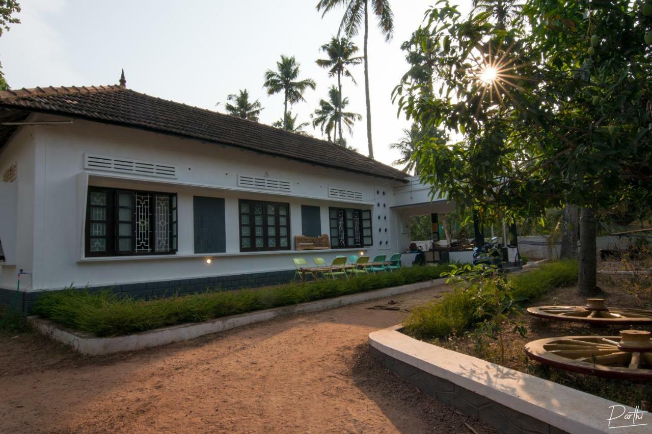 Piggy Hostel Varkala Eksteriør billede